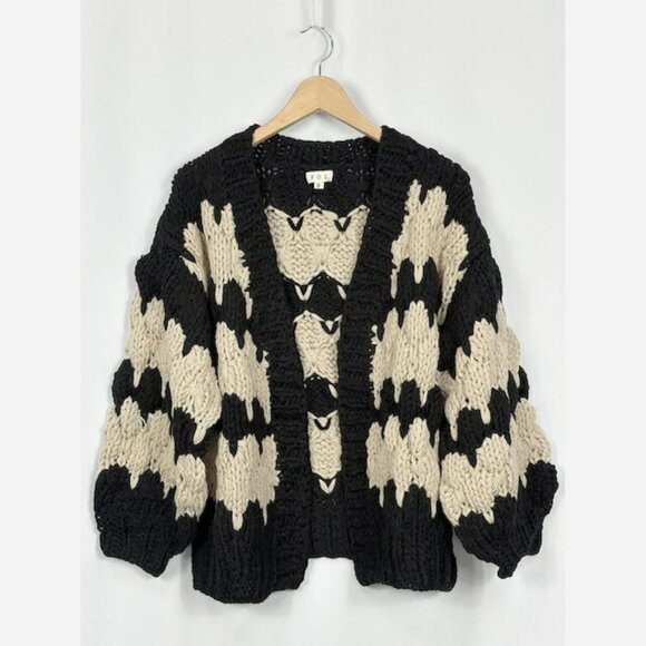 Cozy Hand Knit Chunky Cardigan - Relaxed Fit, Super Soft - Picture 4 of 7